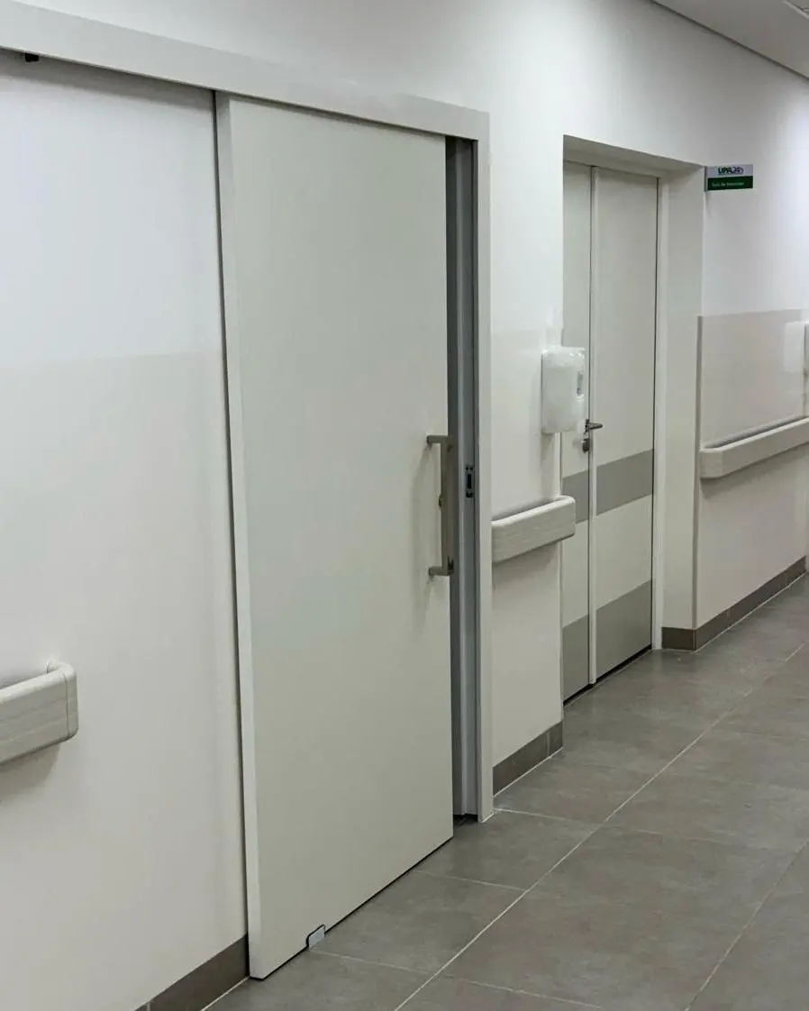 Obra Pertinaz Portas 8